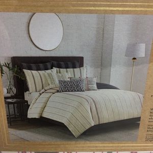 Cupcakes and Cashmere king duvet cover New